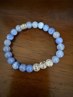 Blue Beaded Stretch Bracelet with Clear Accent Crackle Quartz Beads